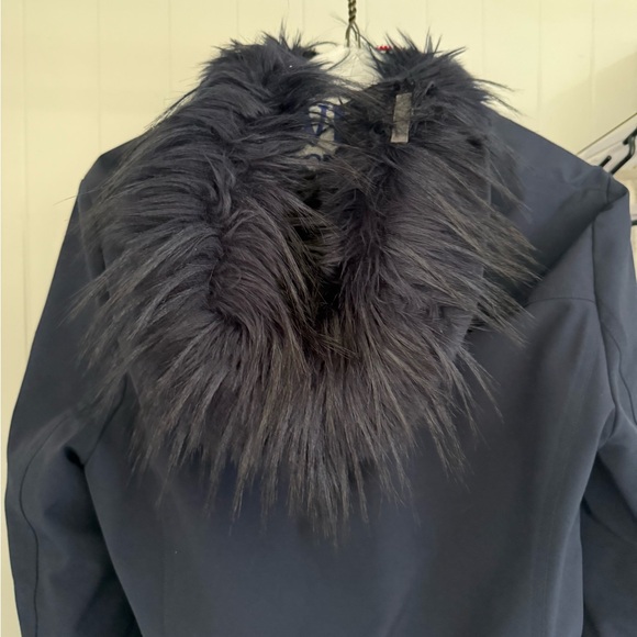 Lightly worn Tommy jacket ! Perfect for winter - Picture 7 of 12